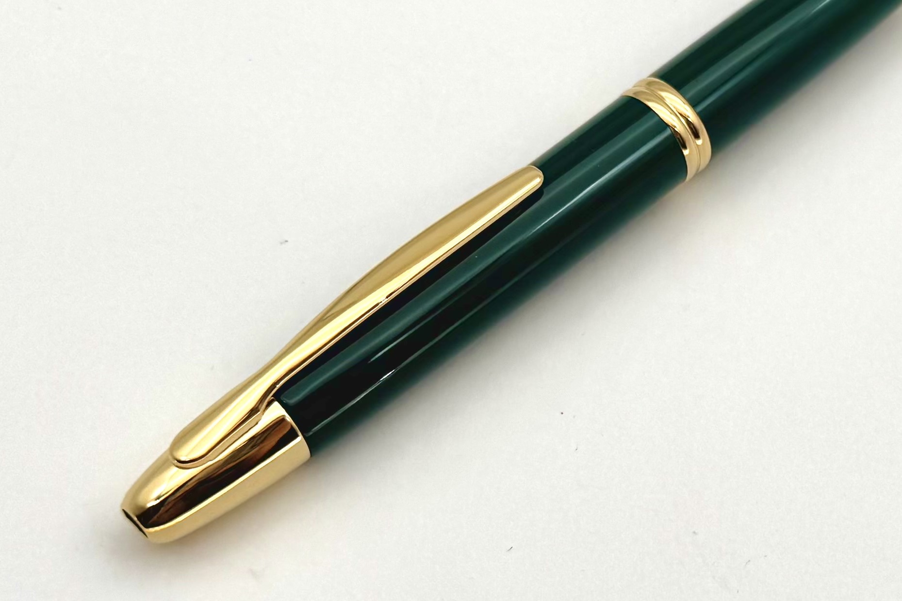 PilotCaplessGreenGoldFP_E
